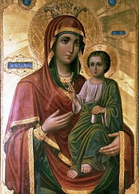 Иверская — икона с пронзенным ликом.